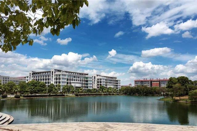 衡陽師范學(xué)院是一本還是二本,幾本只是民間的說法