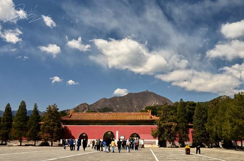 十三陵是誰的墓地 ，十三位皇帝、二十三位皇后、一名貴妃的殉葬墓地